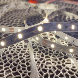 Світлодіодна стрічка тепла біла